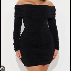 Fashion Nova Black Ruched long sleeve Off-Shoulder Mini Dress Effortless noir